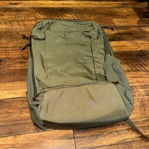 Evergoods CIVIC TRAVEL BAG 26L